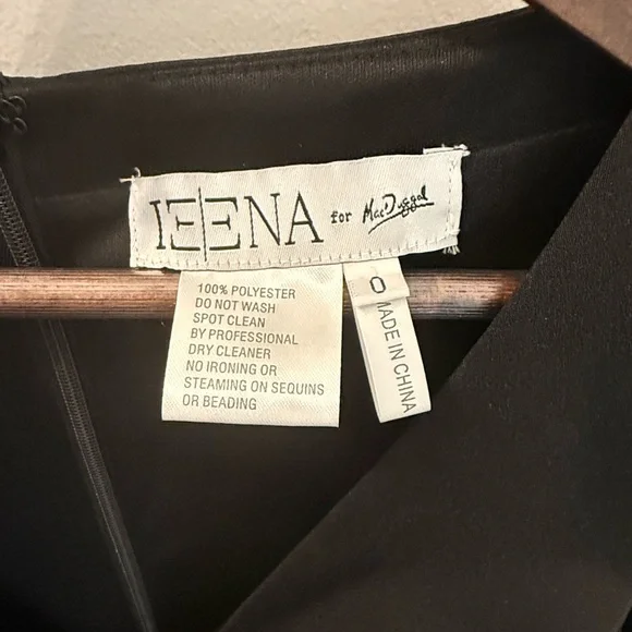 NWT Mac Duggal 26526 Draped Beaded Sleeve V-Neck Cocktail Dress - Picture 2 of 5